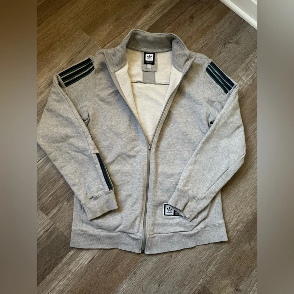 VTG Adidas Gray Zip-Up Jacket Sweatshirt With Stripes Green Blue Retro Size M
